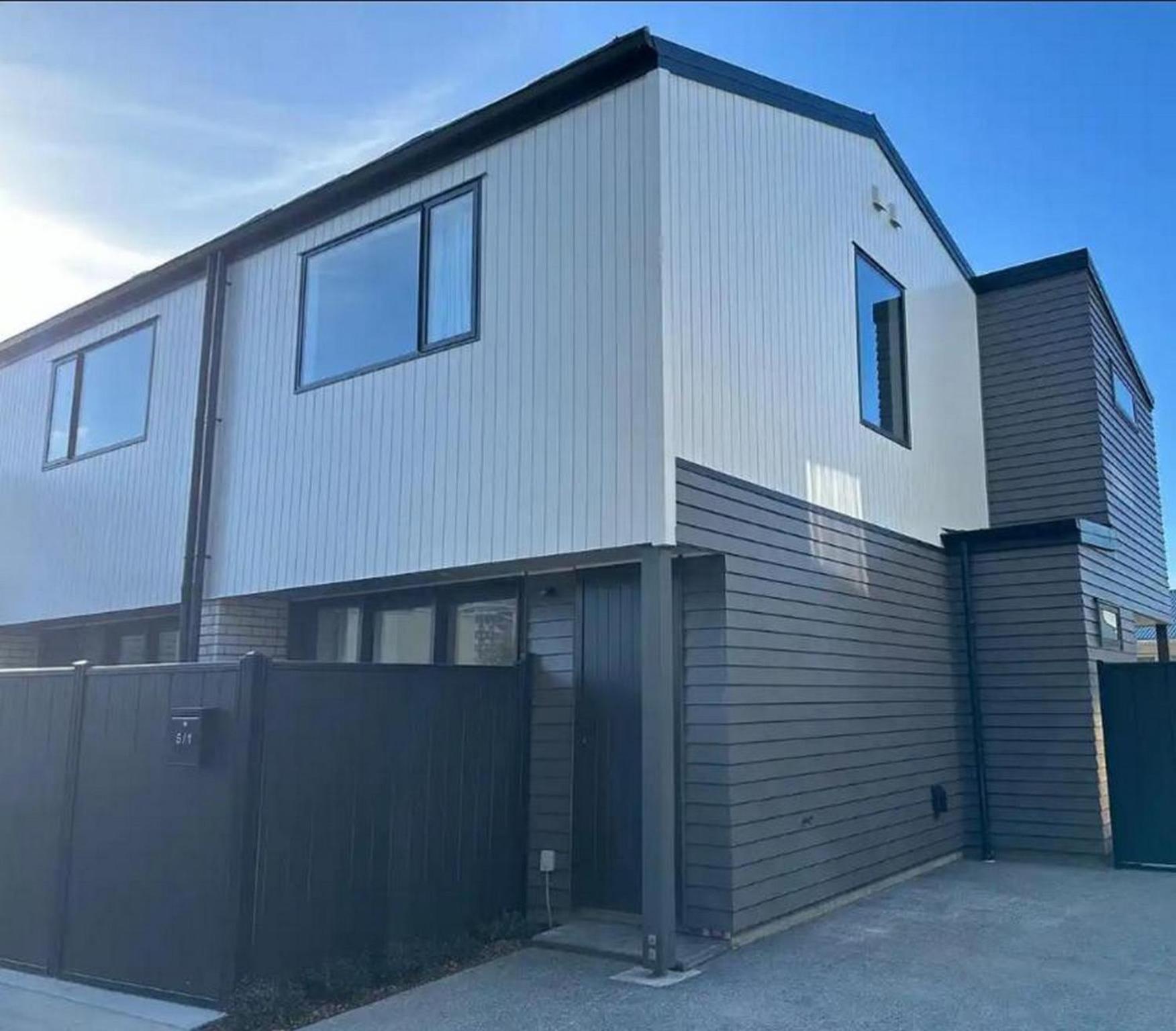 Central Modern 3-Bedroom,3- Bathroom House With Patio And Carpark- Lower Hutt City Centre 外观 照片