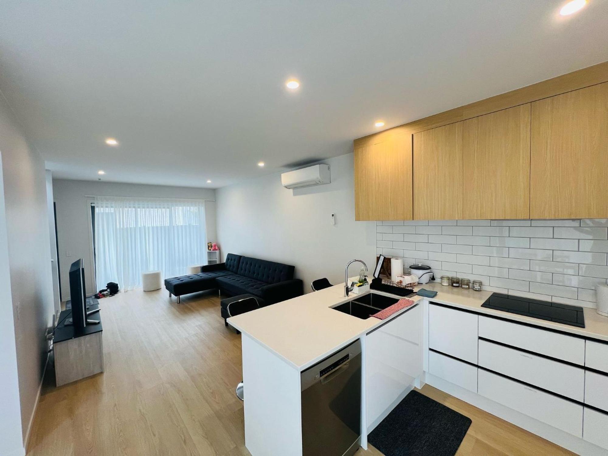 Central Modern 3-Bedroom,3- Bathroom House With Patio And Carpark- Lower Hutt City Centre 外观 照片