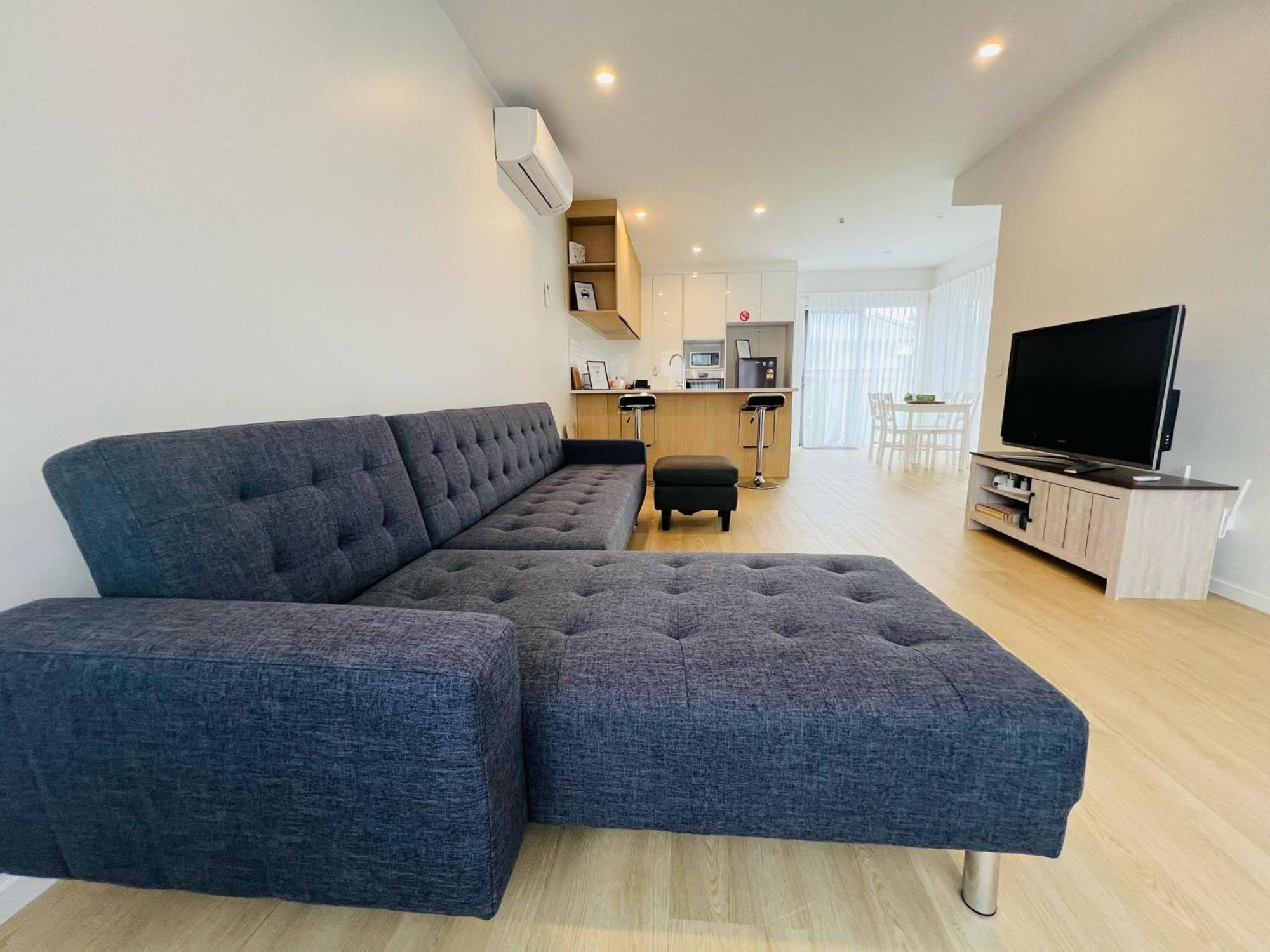 Central Modern 3-Bedroom,3- Bathroom House With Patio And Carpark- Lower Hutt City Centre 外观 照片