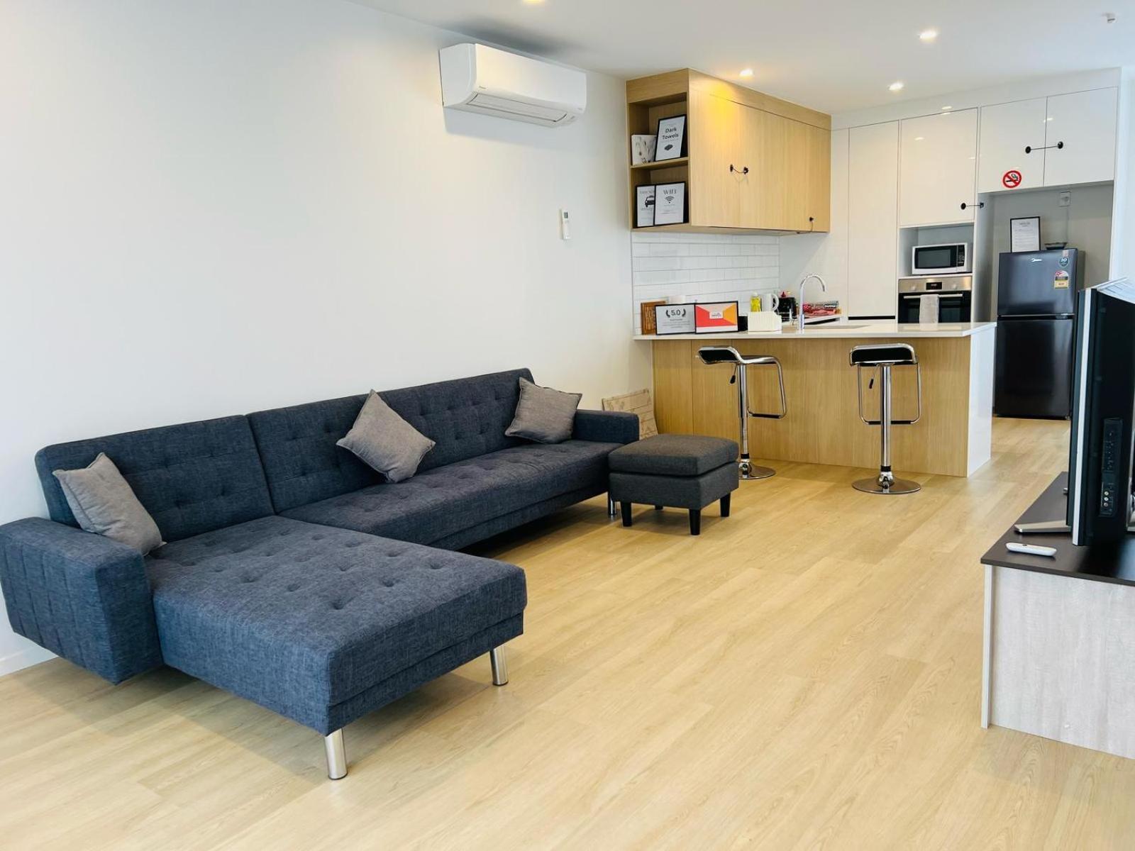 Central Modern 3-Bedroom,3- Bathroom House With Patio And Carpark- Lower Hutt City Centre 外观 照片